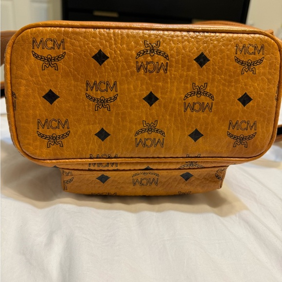 MCM STARK SIDE STUDS BACKPACK IN VISETOS - Picture 6 of 16